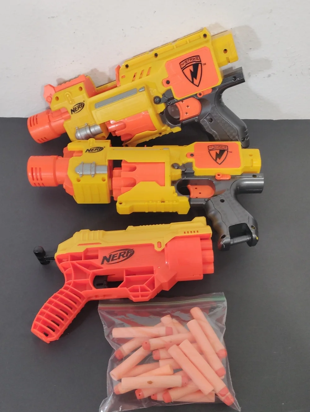 Nerf N-Strike 2 Barricade RV-10 Blaster + 20 Darts + Bonus Alpha Strike Cobra RC